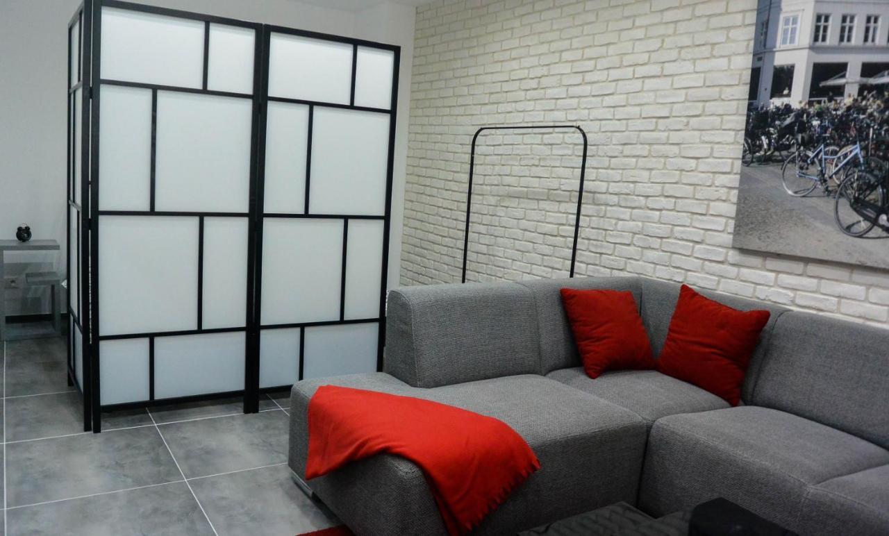 Rr Bus Station Apartment Bratysława Zewnętrze zdjęcie